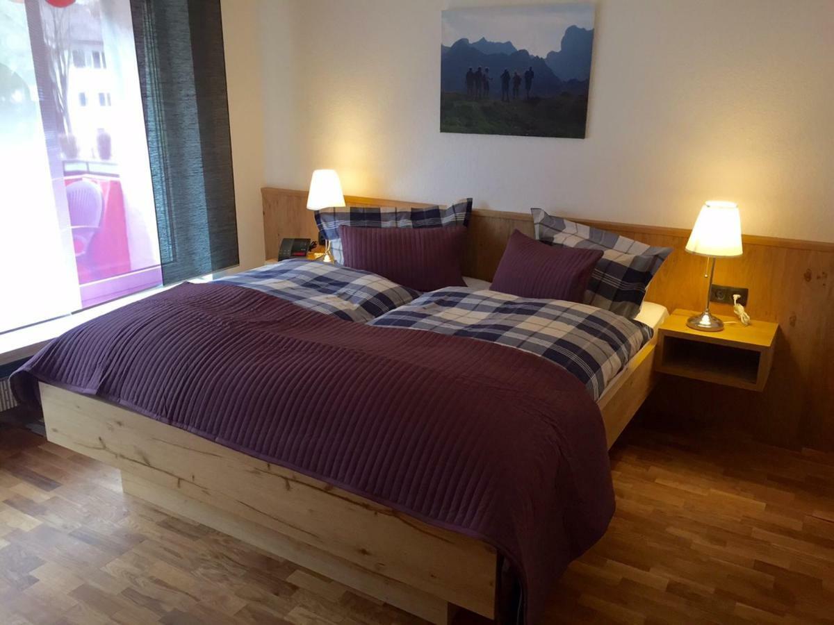 Ferienwohnung Hoehenrausch Бад Хинделанг Екстериор снимка